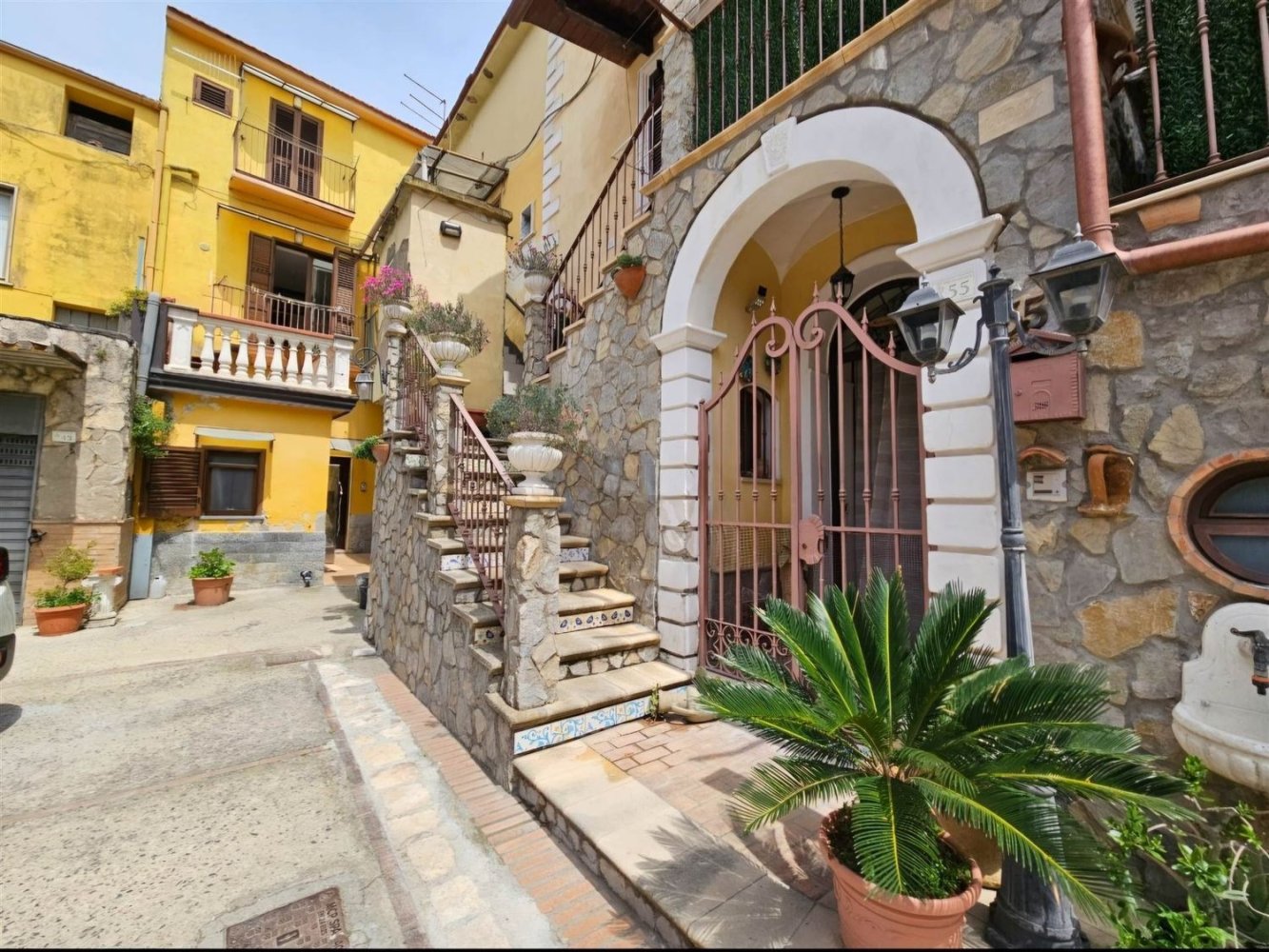 2-Zimmer Haus in Nocera Superiore, Italy, Nr. 8062