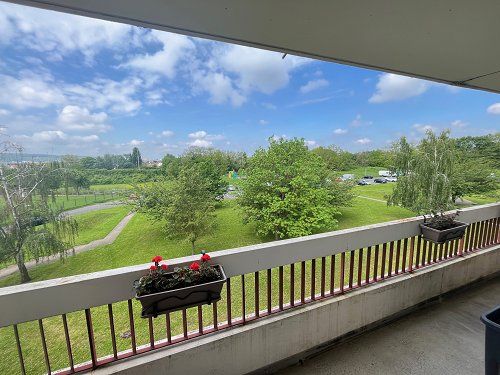 2 chambres Appartement à Ermont, France No. 183312