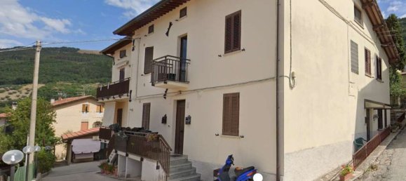 4 bedrooms Apartment in Gubbio, Italy No. 358127 29