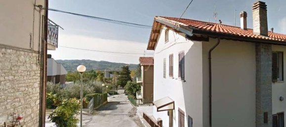 4 bedrooms Apartment in Gubbio, Italy No. 358127 19