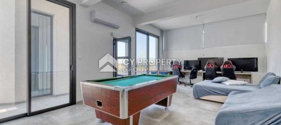 4 bedrooms House in Aradippou, Cyprus No. 6773 8