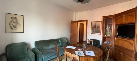 3 rooms Apartment in Turin, Italy No. 175559 11