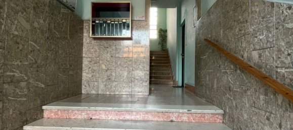 3 rooms Apartment in Turin, Italy No. 175559 3