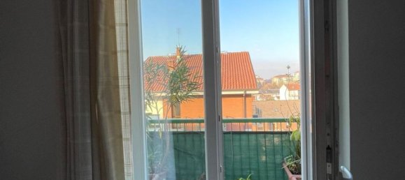 3 rooms Apartment in Turin, Italy No. 175559 12