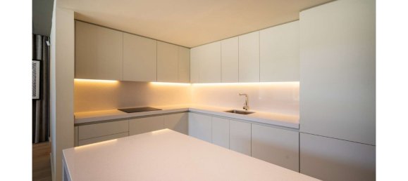 2 bedrooms Apartment in Lisbon, Portugal No. 107442 7