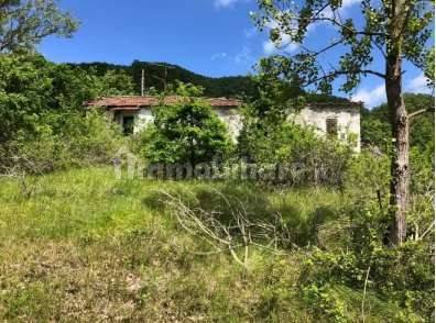 1 room Building in Valmozzola, Italy No. 373382