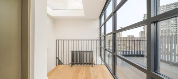 3 bedrooms Townhouse in London, United Kingdom No. 8276 10