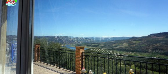 4 غرف نوم منزل في Iznajar, Spain رقم 167000 8