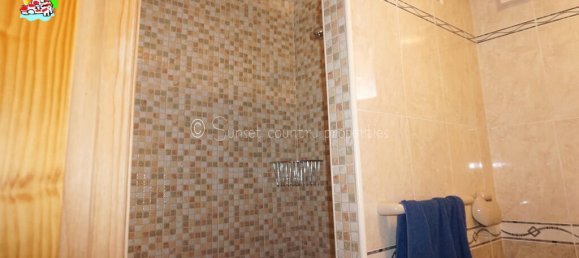 4 غرف نوم منزل في Iznajar, Spain رقم 167000 28