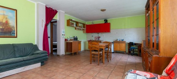 Дом с 5 комнатами в Баньоло Пьемонте, Италия № 142259 10