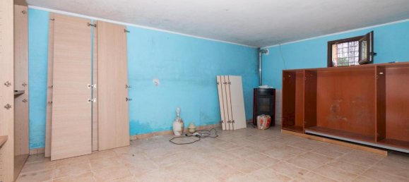 Дом с 5 комнатами в Баньоло Пьемонте, Италия № 142259 26