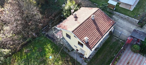 Дом с 5 комнатами в Баньоло Пьемонте, Италия № 142259 5