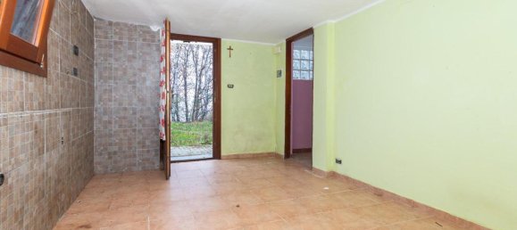 Дом с 5 комнатами в Баньоло Пьемонте, Италия № 142259 23