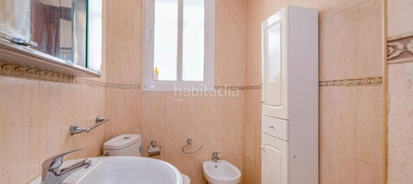 4 bedrooms Apartment in Granada, Spain No. 133614 17