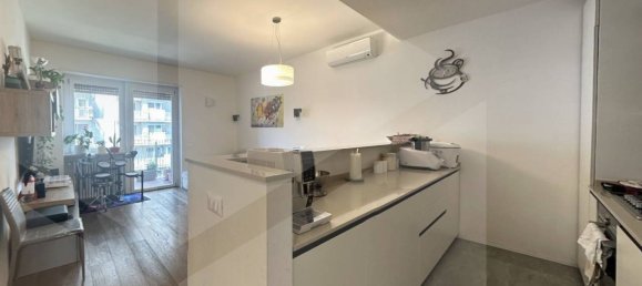 3غرفة شقة في San Donato Milanese, Italy رقم 33828 12