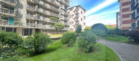 3غرفة شقة في San Donato Milanese, Italy رقم 33828 23