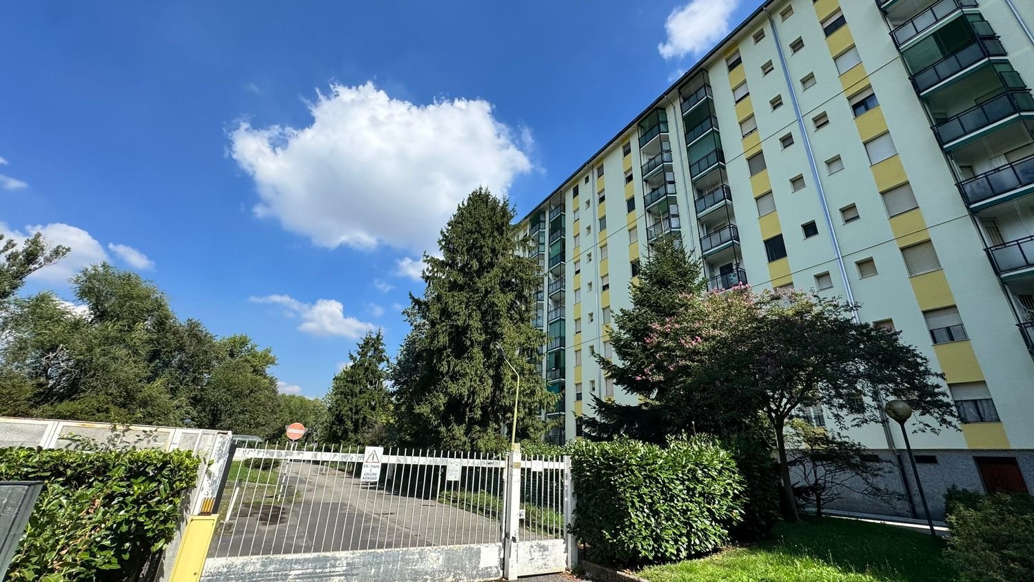 4 غرف نوم شقة في Milan, Italy رقم 397578