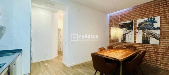 Apartamento de 2 dormitorios en Madrid, Spain No. 167716 8