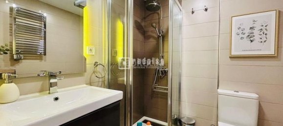 Apartamento de 2 dormitorios en Madrid, Spain No. 167716 10