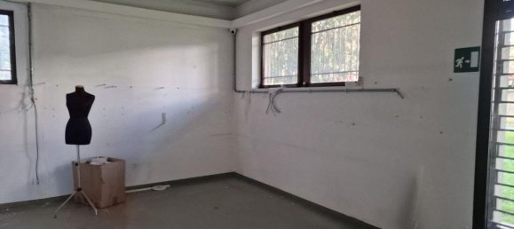 165m² Warehouse in Scandicci, Italy No. 376374 10