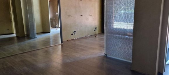 165m² Warehouse in Scandicci, Italy No. 376374 9