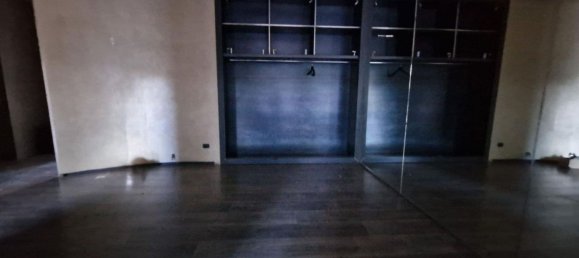 165m² Warehouse in Scandicci, Italy No. 376374 11