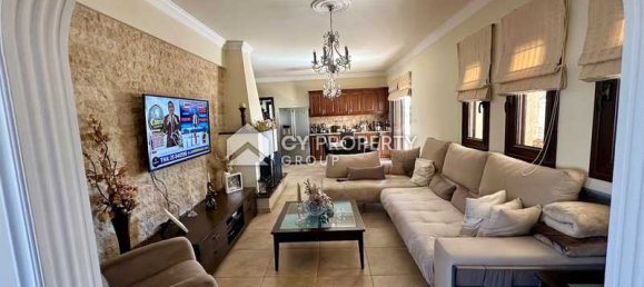 Propiedad comercial de 5 dormitorios en Oroklini, Cyprus No. 20965 5