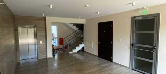 4 bedrooms Apartment in Parekklisia, Cyprus No. 8114 3