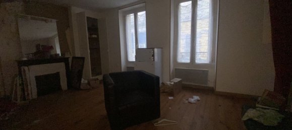 Gebäude in Vierzon, France 150m², Nr. 213215 8