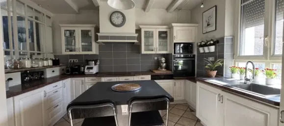 5 bedrooms House in Cote-d'Or, France No. 327895 2