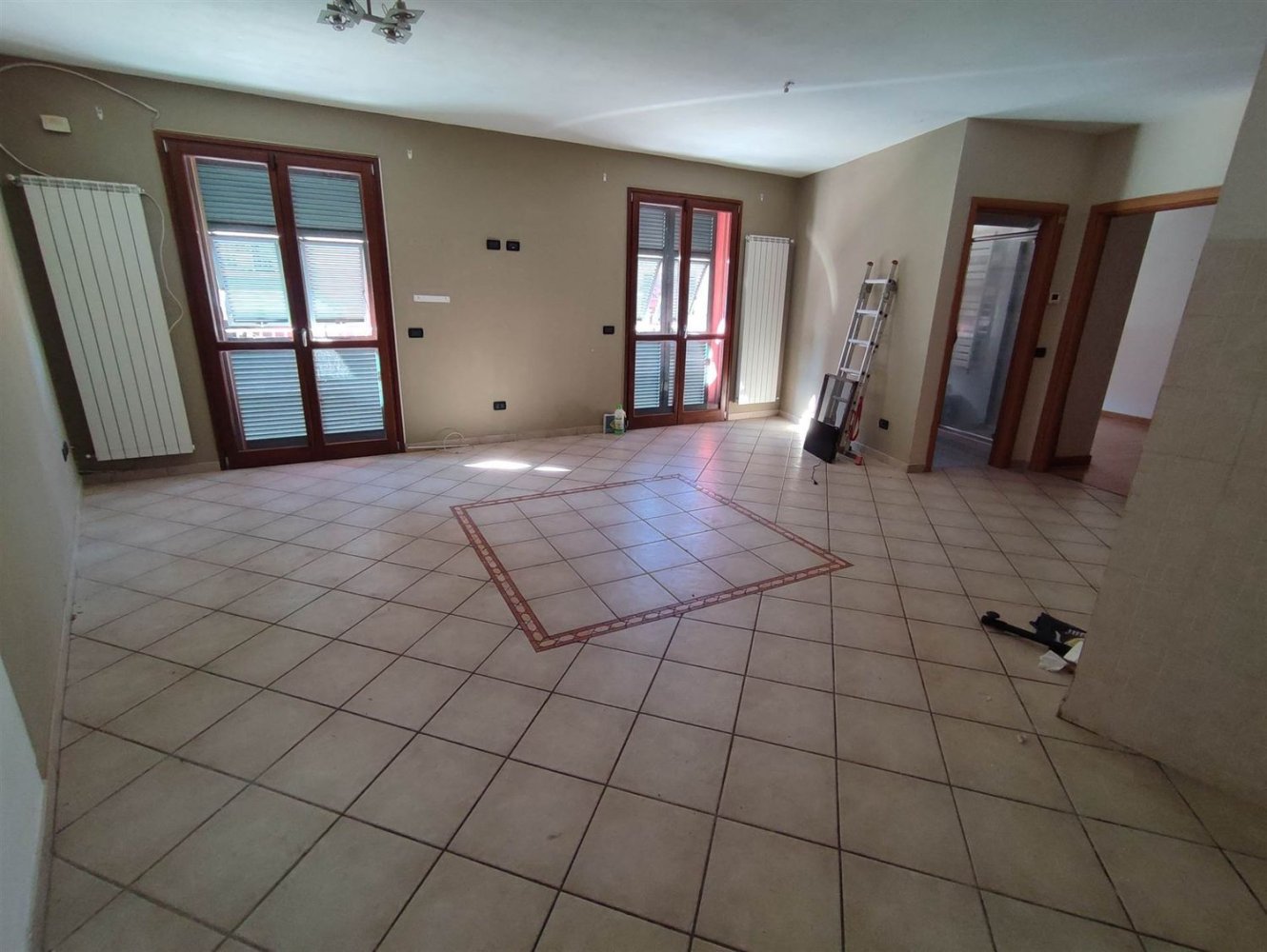 5 rooms Apartment in Arcola, Italy No. 290681