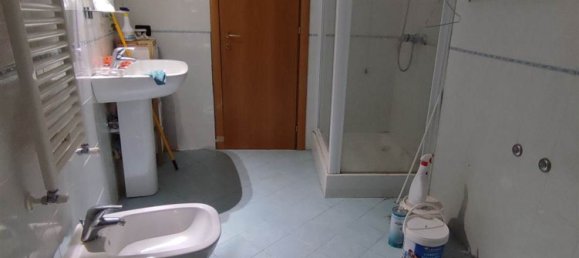 5 rooms Apartment in Arcola, Italy No. 290681 19