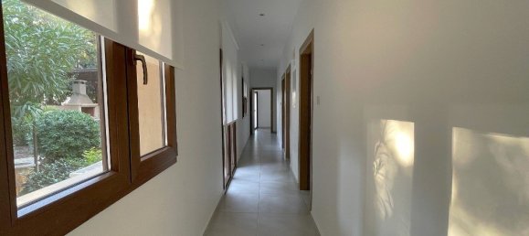 Propriedade comercial T5 em Paphos, Cyprus N.º 9876 6