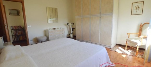 6 rooms Apartment in Lucca, Italy No. 210067 21