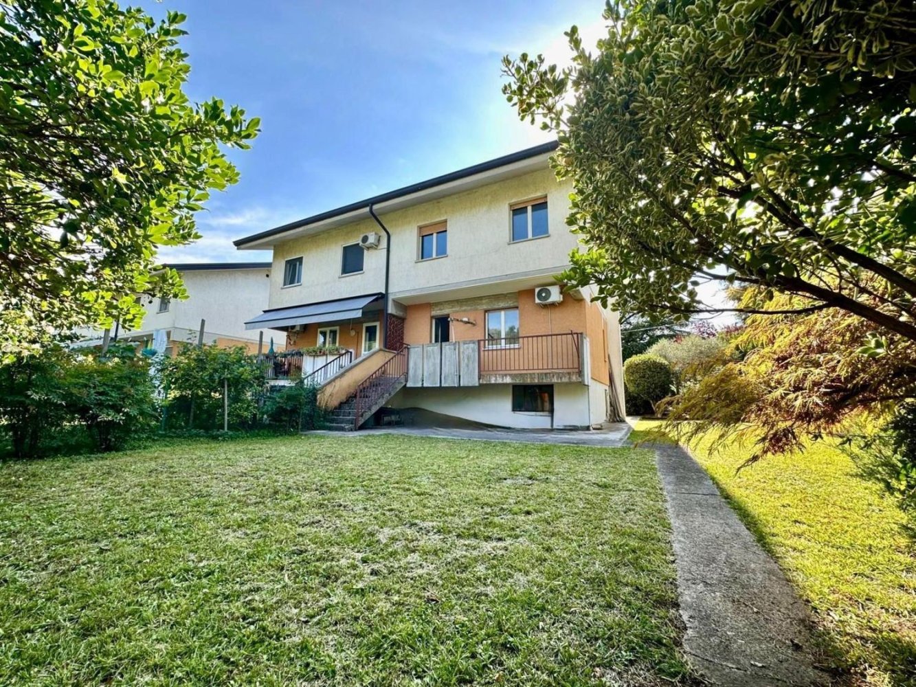 Дом с 5 спальнями в Гориция, Италия № 323921