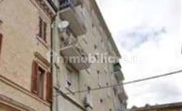 5 غرف نوم شقة في Macerata, Italy رقم 274680