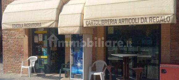 Propiedad comercial de 1 habitación en Sant'Angelo in Pontano, Italy No. 344501 17