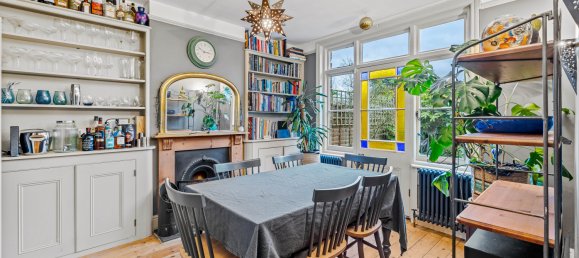 Casa T4 em Redhill, United Kingdom N.º 983 7