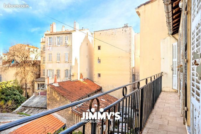 2 bedrooms Apartment in Marseille, France No. 315597