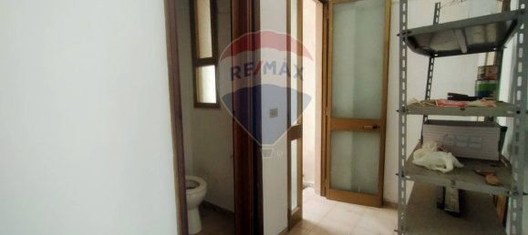 Gewerbliche Immobilie in Carmiano, Italy 55m², Nr. 289141 4