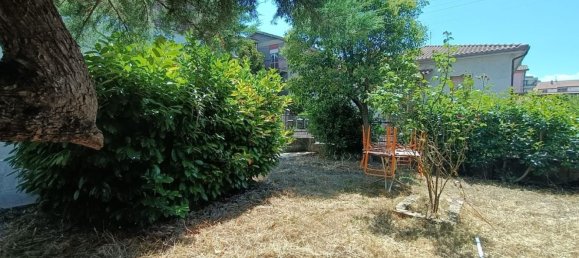 Edificio en Terni, Italy 392 m² No. 314062 10