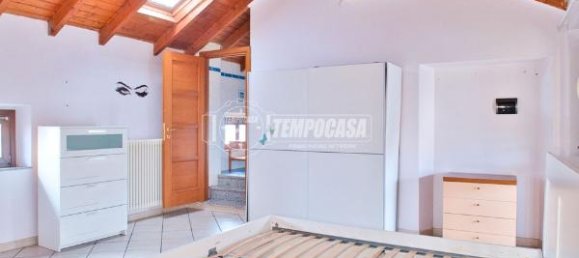 3 rooms House in Cameri, Italy No. 134612 24