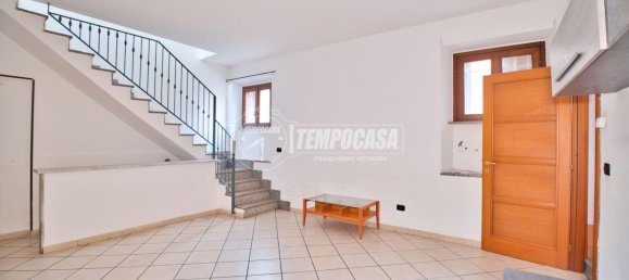 3 rooms House in Cameri, Italy No. 134612 3