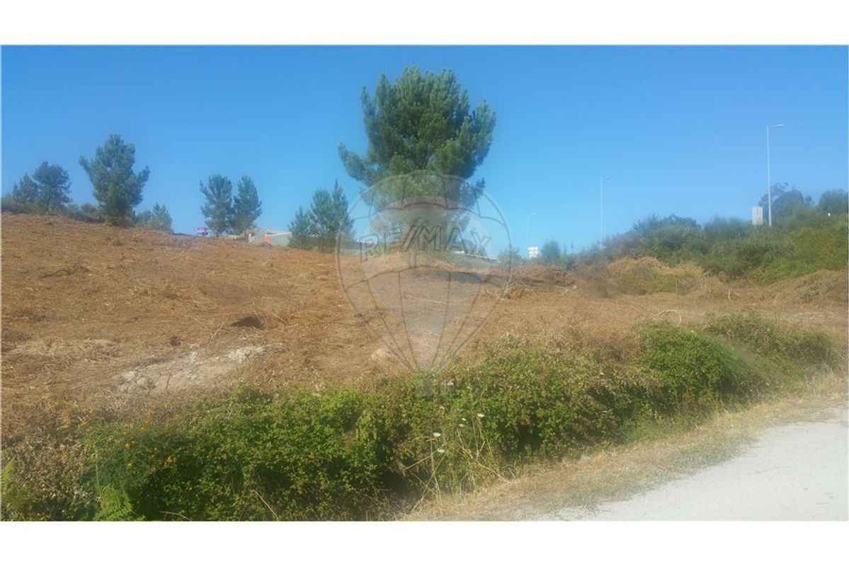 Grundstück in Lousada, Portugal 7416m², Nr. 40964