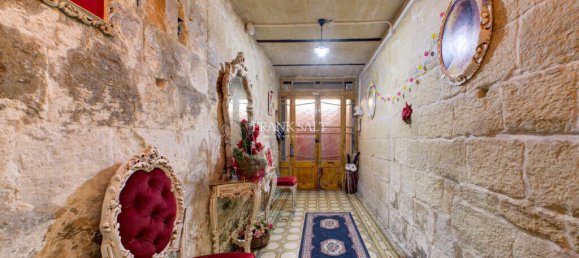 3 Schlafzimmer Stadthaus in Valletta, Malta, Nr. 1261 7