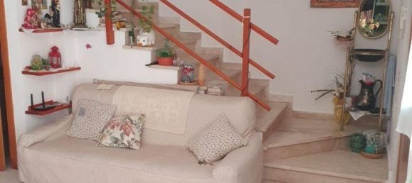 4 bedrooms Villa in Capoterra, Italy No. 328039 2