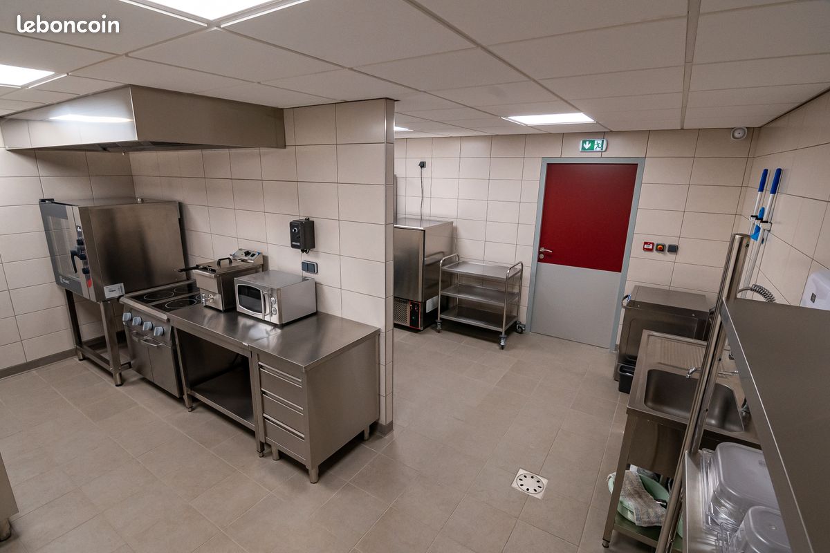 4-salle Propriété commerciale à Saint-Remy-du-Nord, France No. 278224