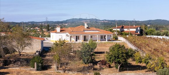 3 bedrooms House in Tomar, Portugal No. 20153 9