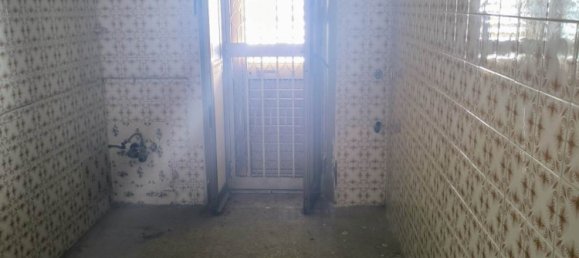 4 bedrooms Villa in Messina, Italy No. 282830 8