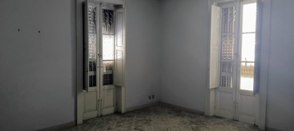 4 bedrooms Villa in Messina, Italy No. 282830 14